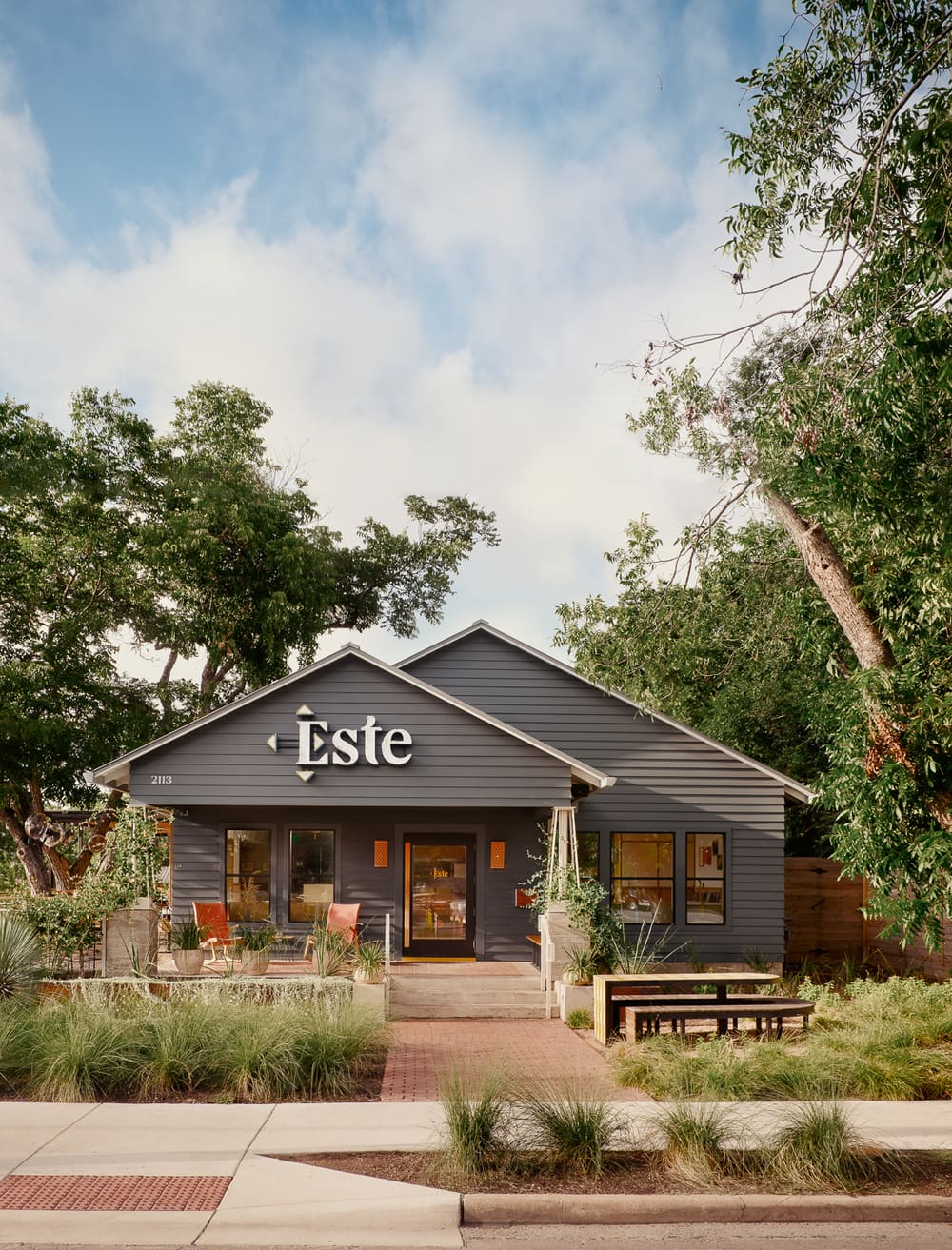 Este in Austin