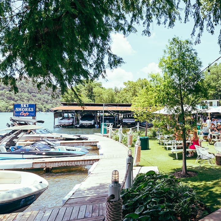 Ski Shores Cafe in Austin
